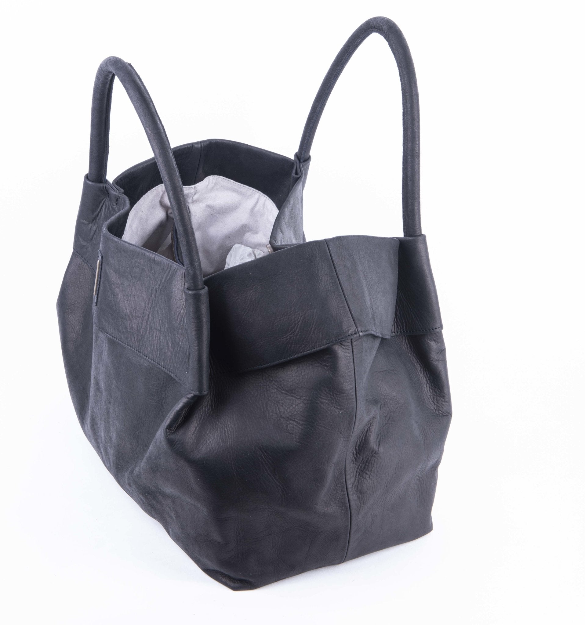 Grace cerata nera - borsa a spalla grande in pelle nera - Marta Ray