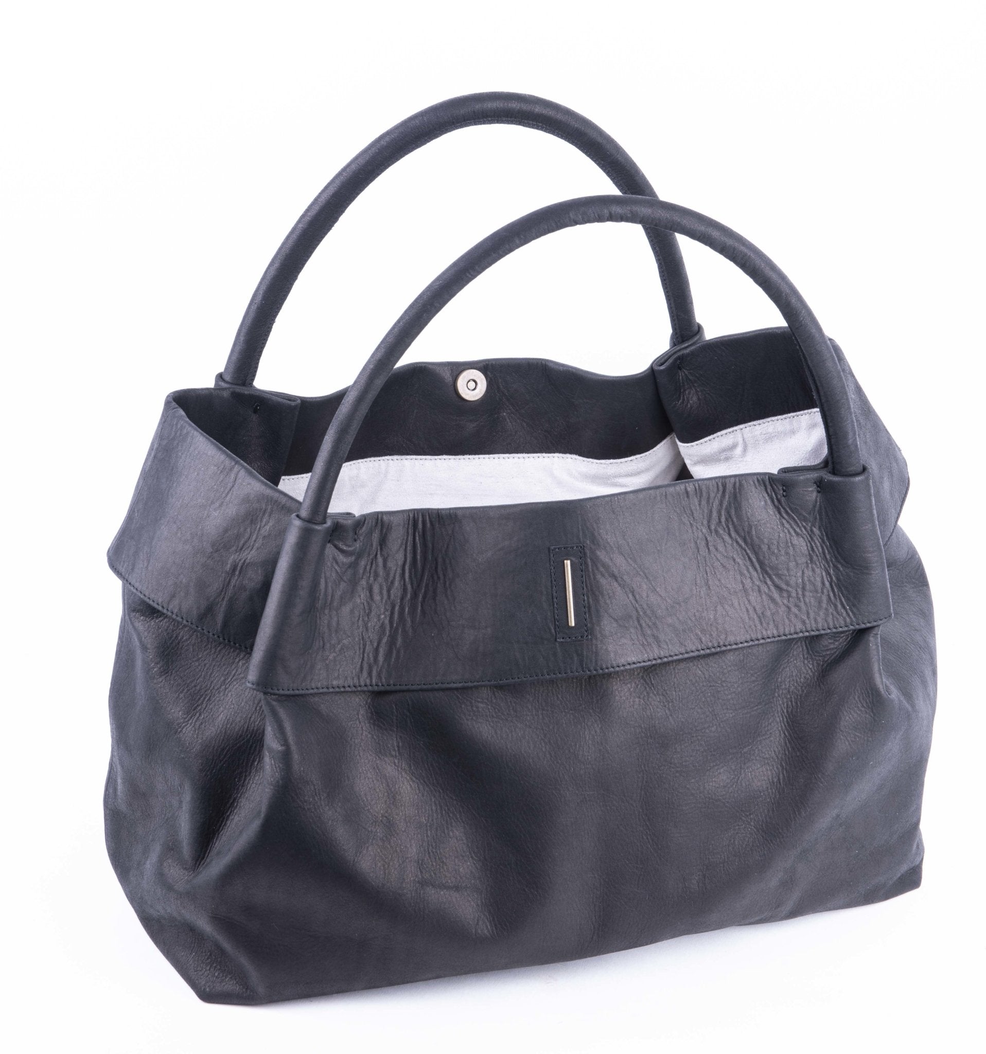 Grace cerata nera - borsa a spalla grande in pelle nera - Marta Ray