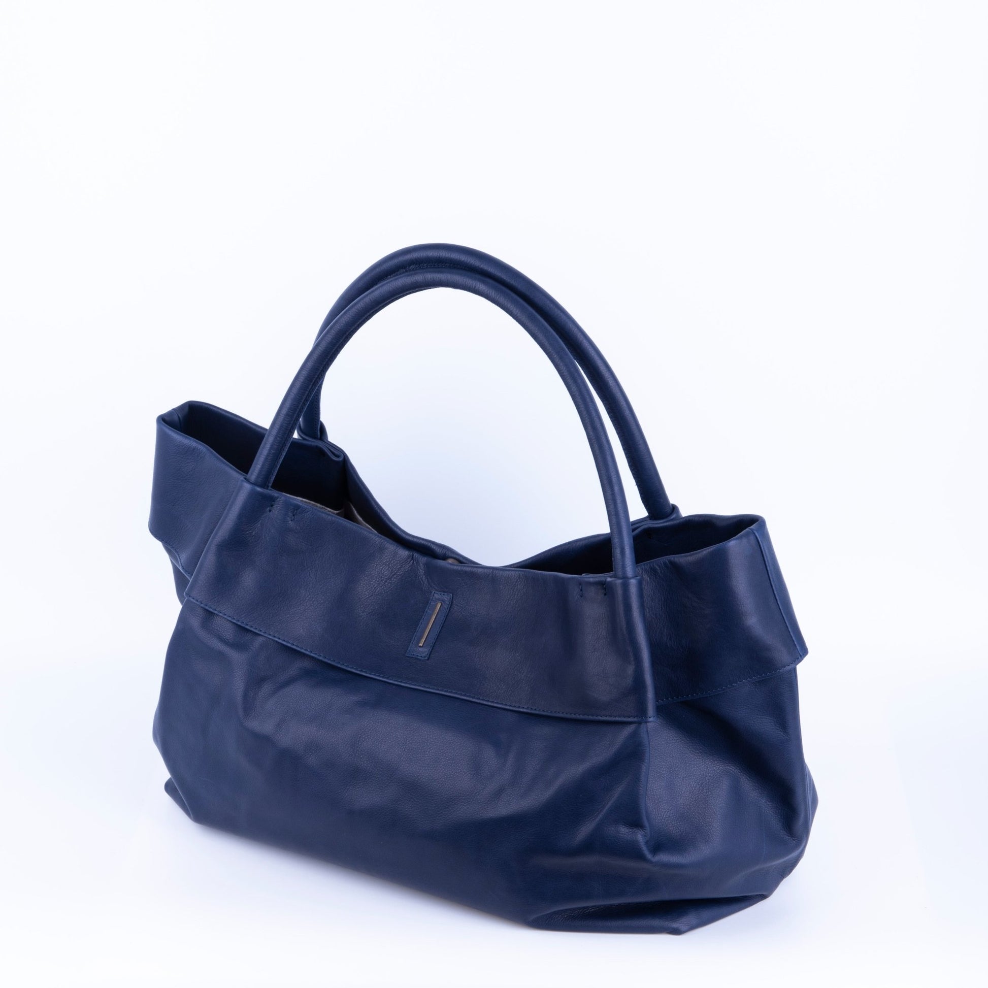 Grace mousse navy - borsa a spalla grande in pelle blu - Marta Ray