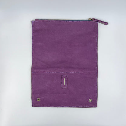 Max wallet long beach grape wine