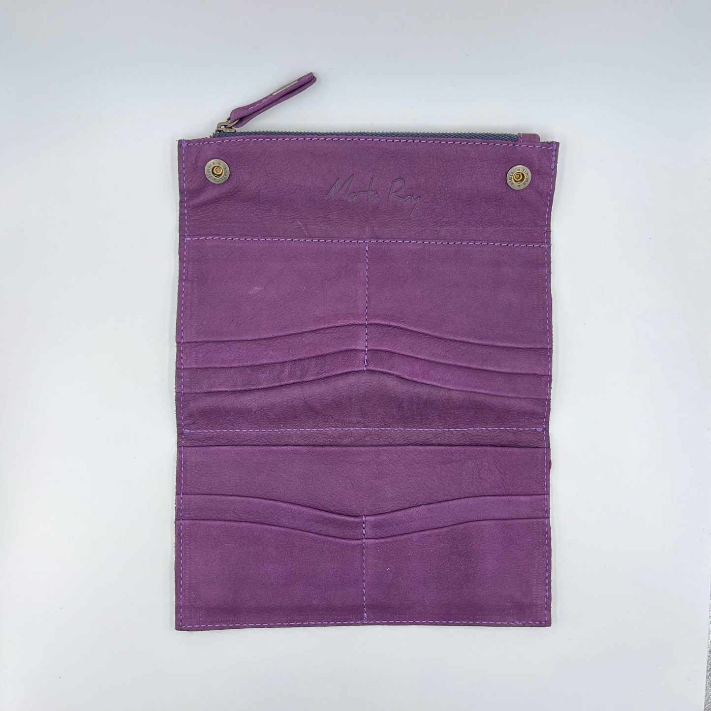 Max wallet long beach grape wine