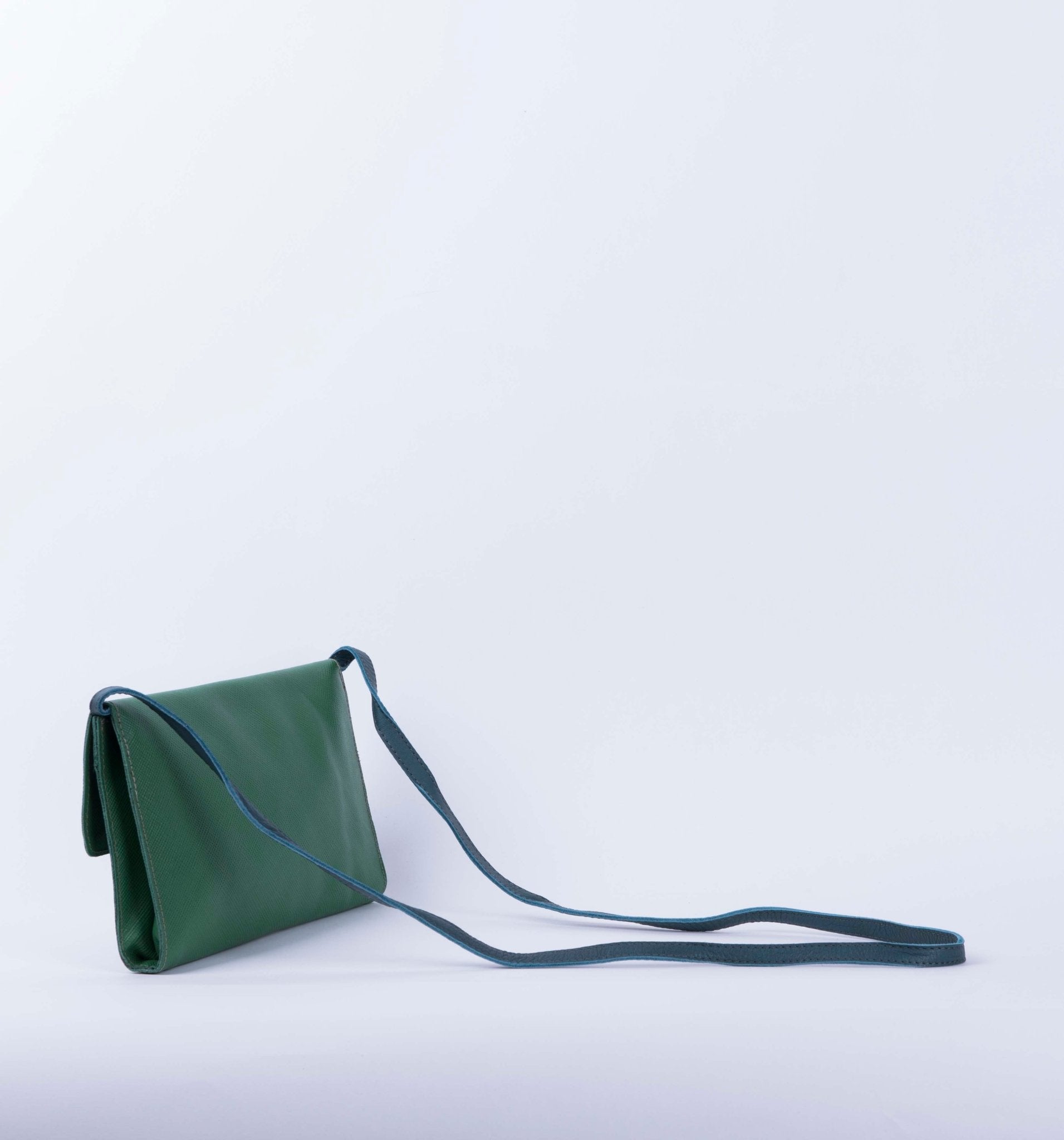 Isabell saffiano verde - pochette in pelle verde - Marta Ray