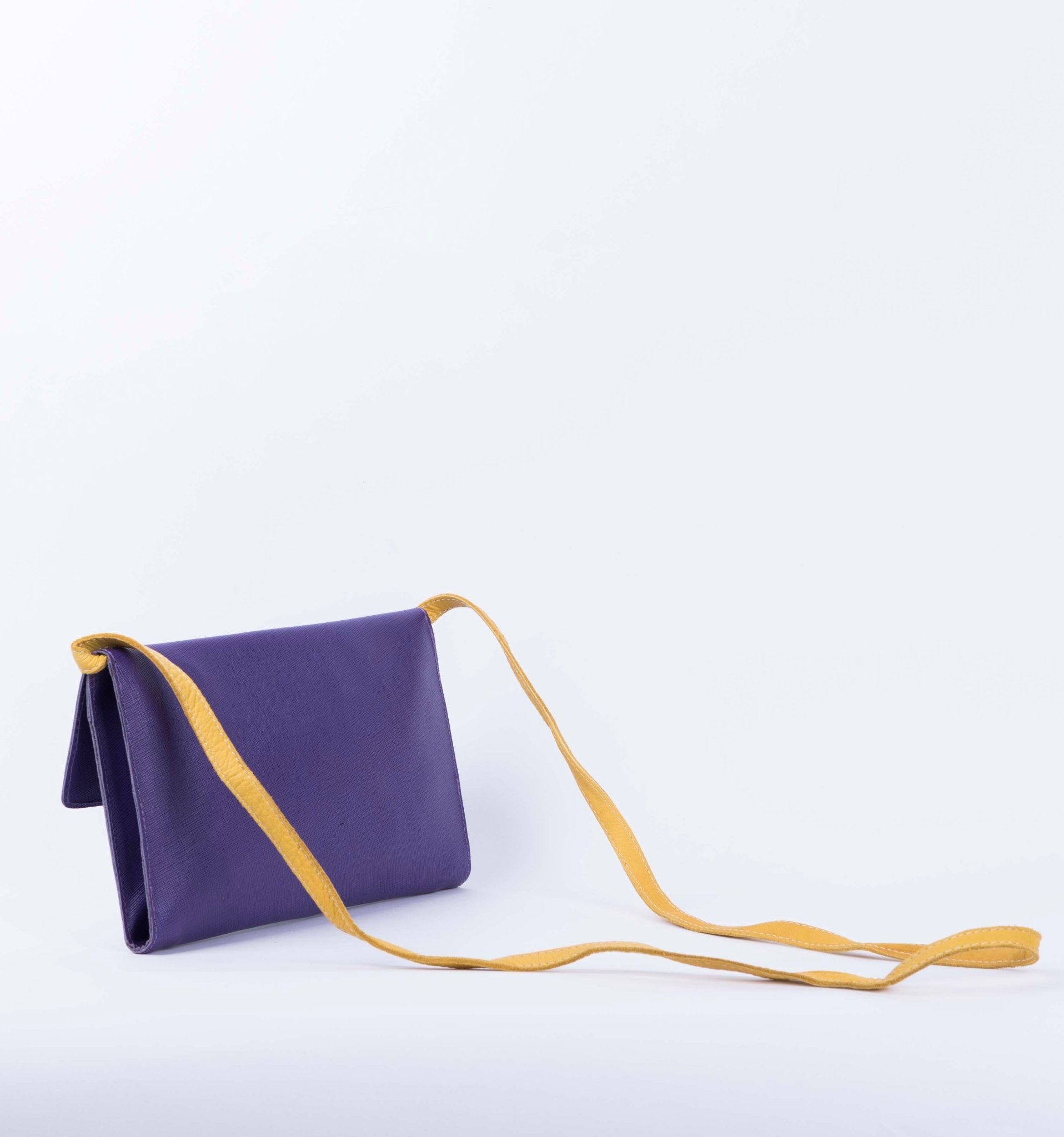 Isabell saffiano viola - pochette in pelle viola - Marta Ray