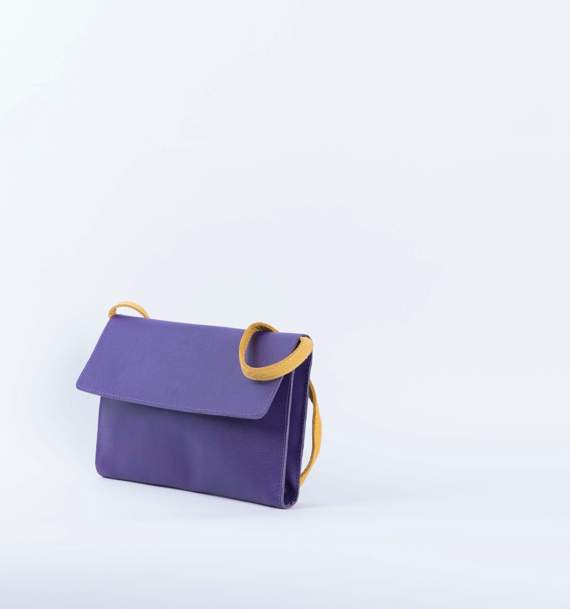 Isabell saffiano viola - pochette in pelle viola - Marta Ray