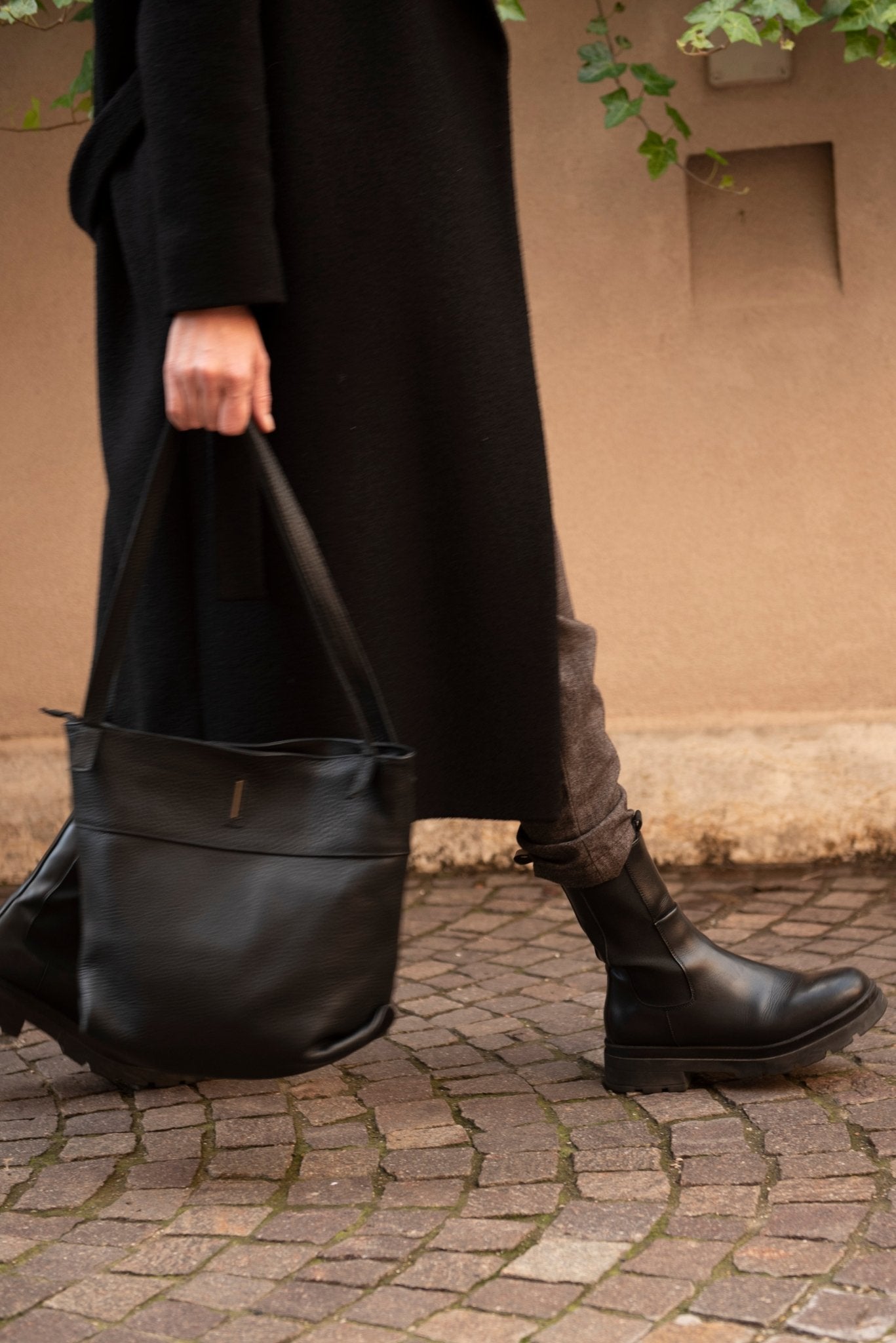 Julie martellato nero - borsa a spalla grande in pelle nera - Marta Ray