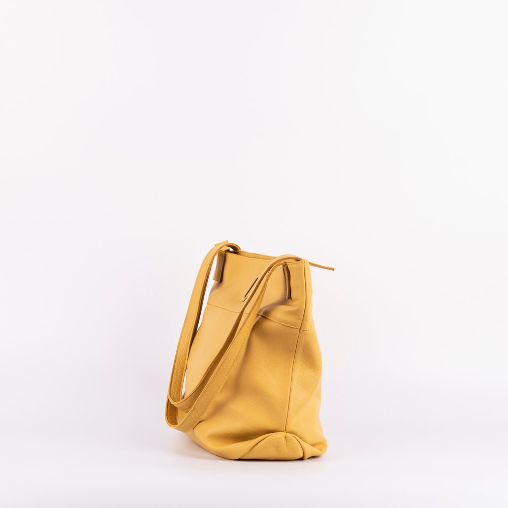 Julie mousse sole - borsa a spalla grande in pelle gialla - Marta Ray