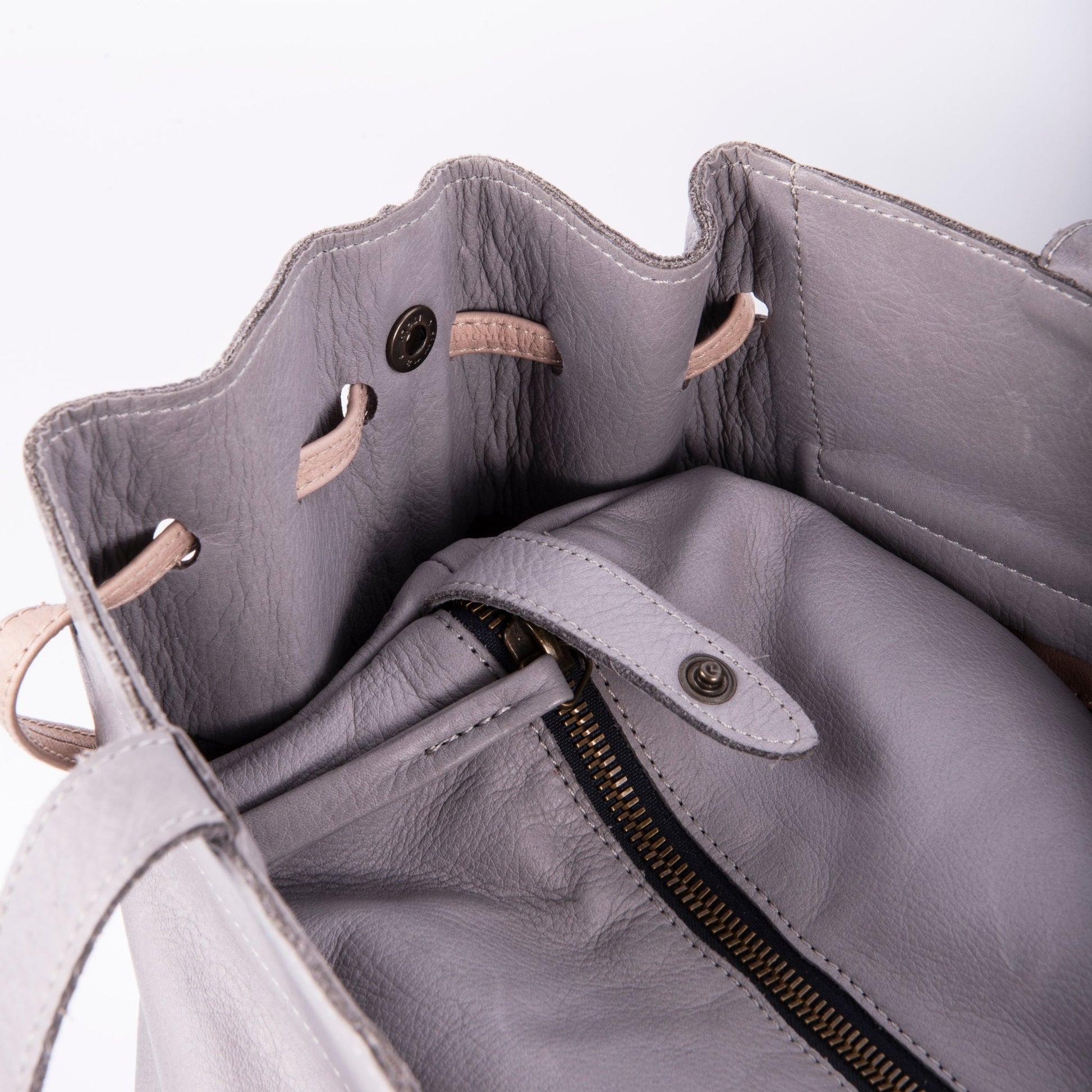 Karen mousse perla akoya mudo - borsa grande tracolla in pelle grigia - Marta Ray