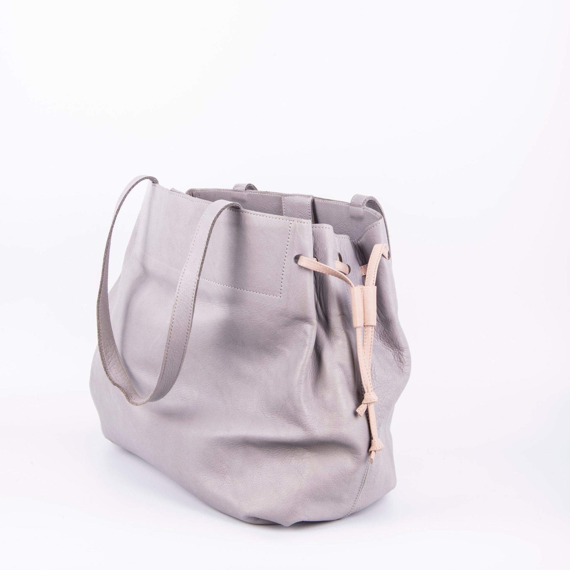 Karen mousse perla akoya mudo - borsa grande tracolla in pelle grigia - Marta Ray