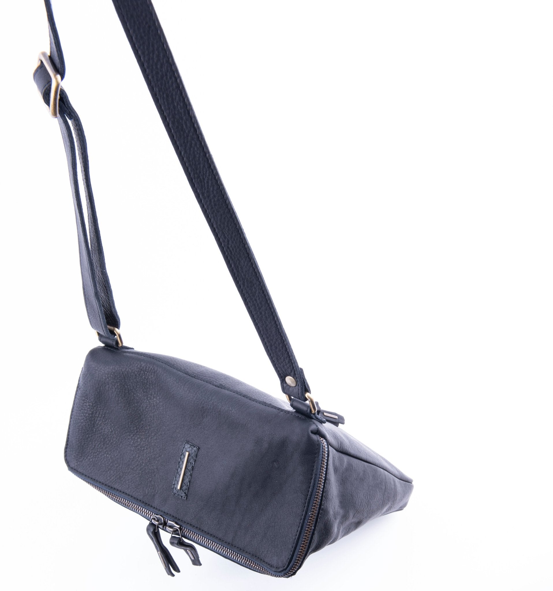 Kesi martellato nero - borsa a tracolla in pelle nera - Marta Ray