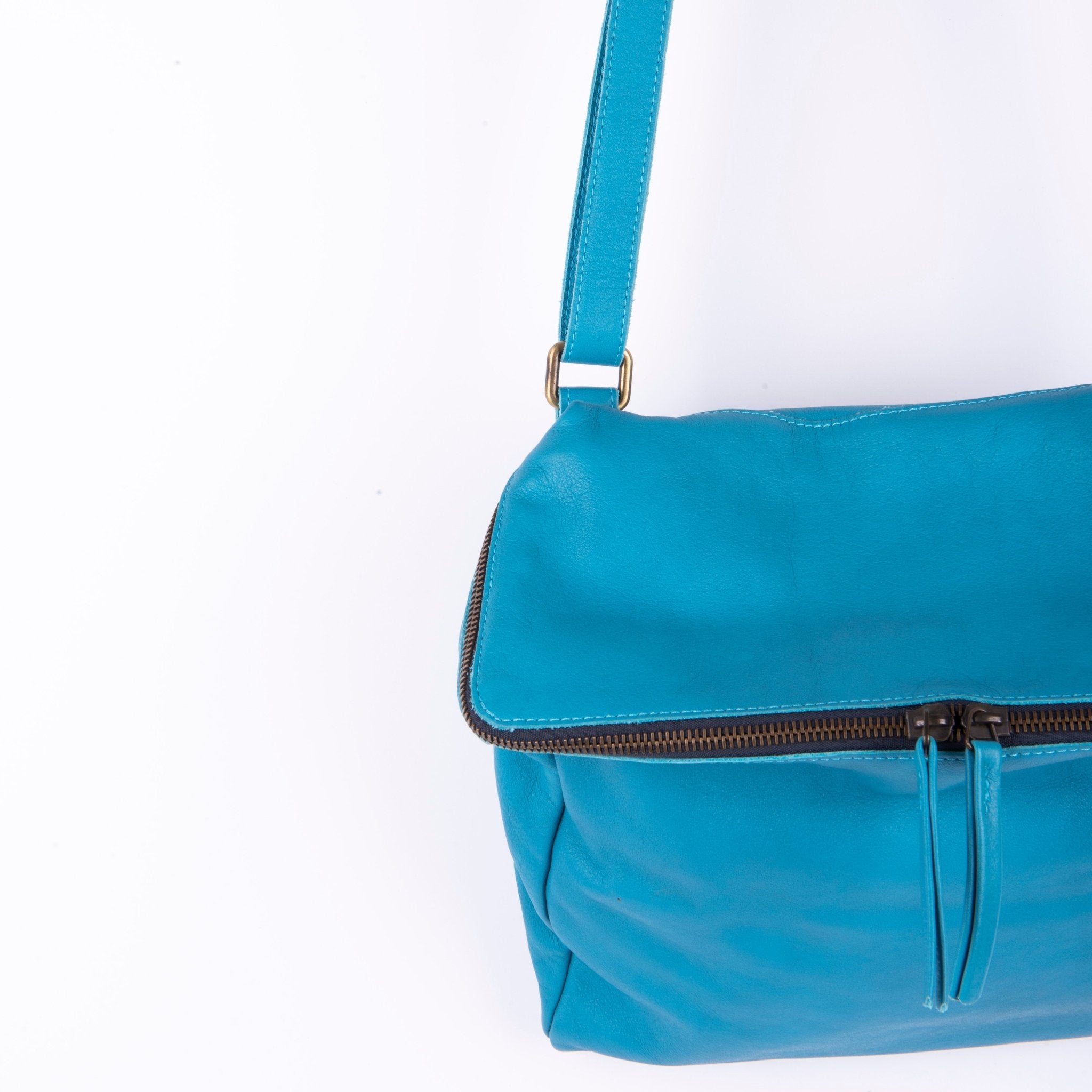 Kesi mousse mare - borsa a tracolla in pelle blu - Marta Ray