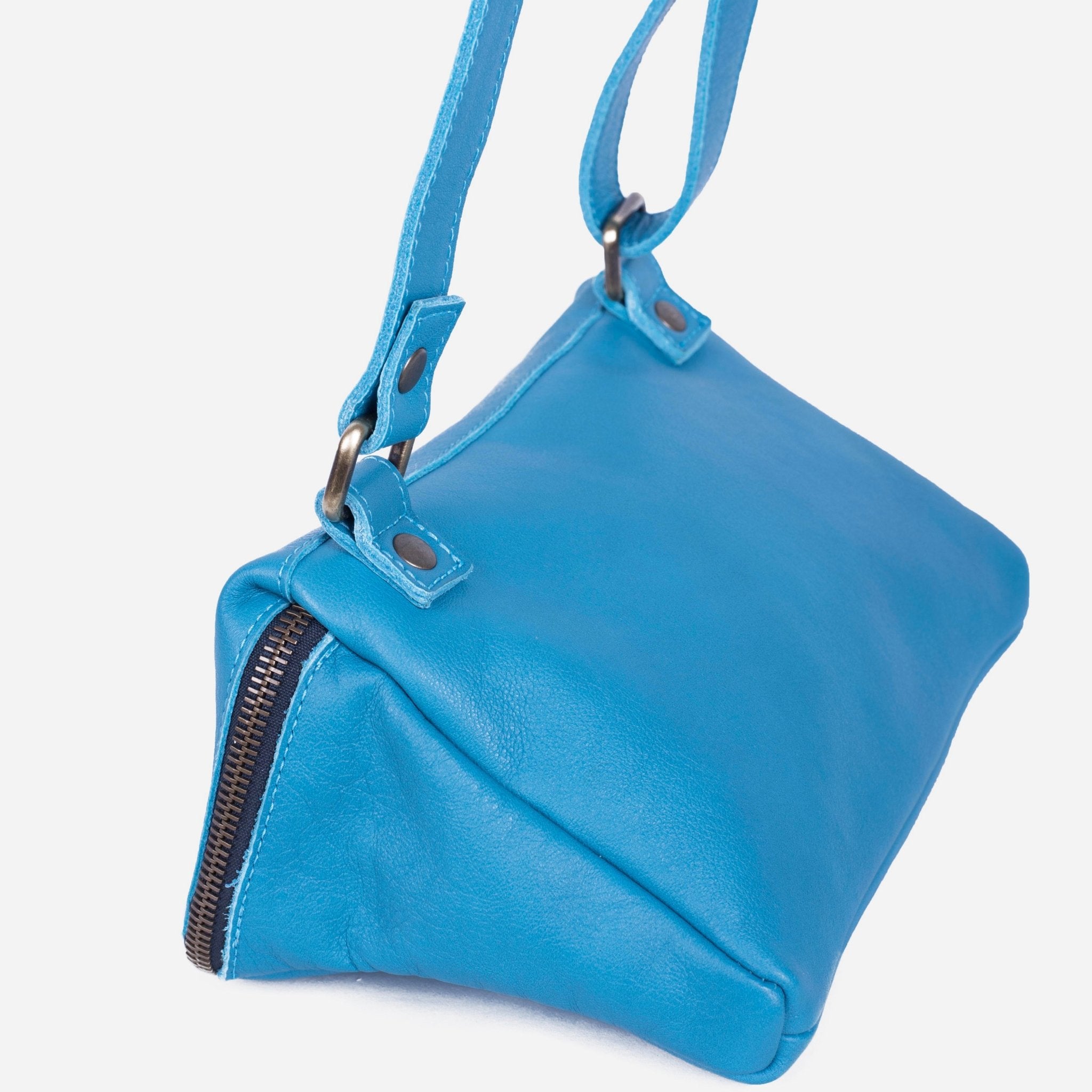 Kyo mousse mare - borsa a tracolla marsupio in pelle turchese - Marta Ray