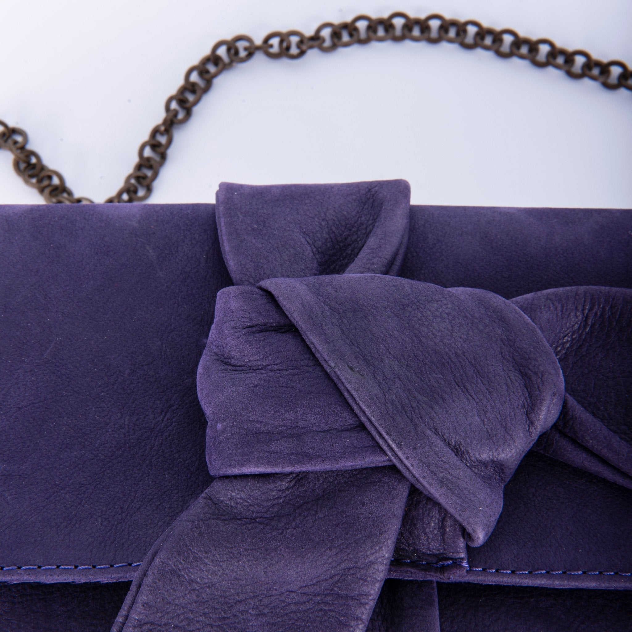 Larissa long beach indaco - pochette con tracolla in pelle viola - Marta Ray