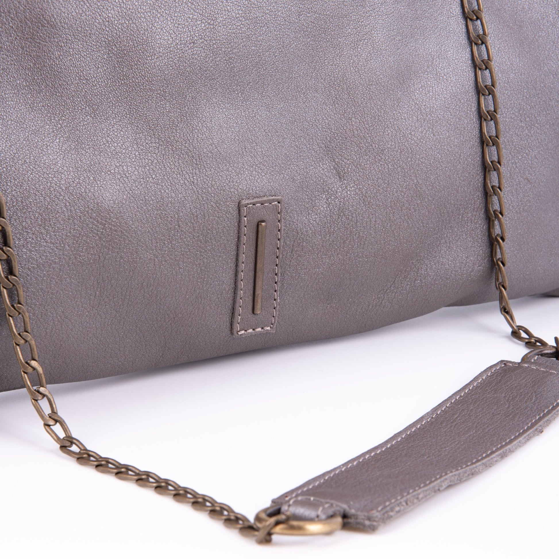 Leila mousse perlato smog silver - pochette in pelle grigia - Marta Ray