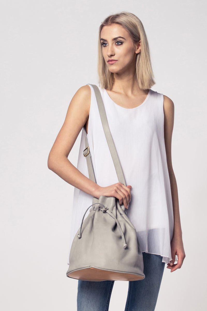 Love bag mousse latte macchiato+ cuoio - secchiello a tracolla in pelle bianco - Marta Ray