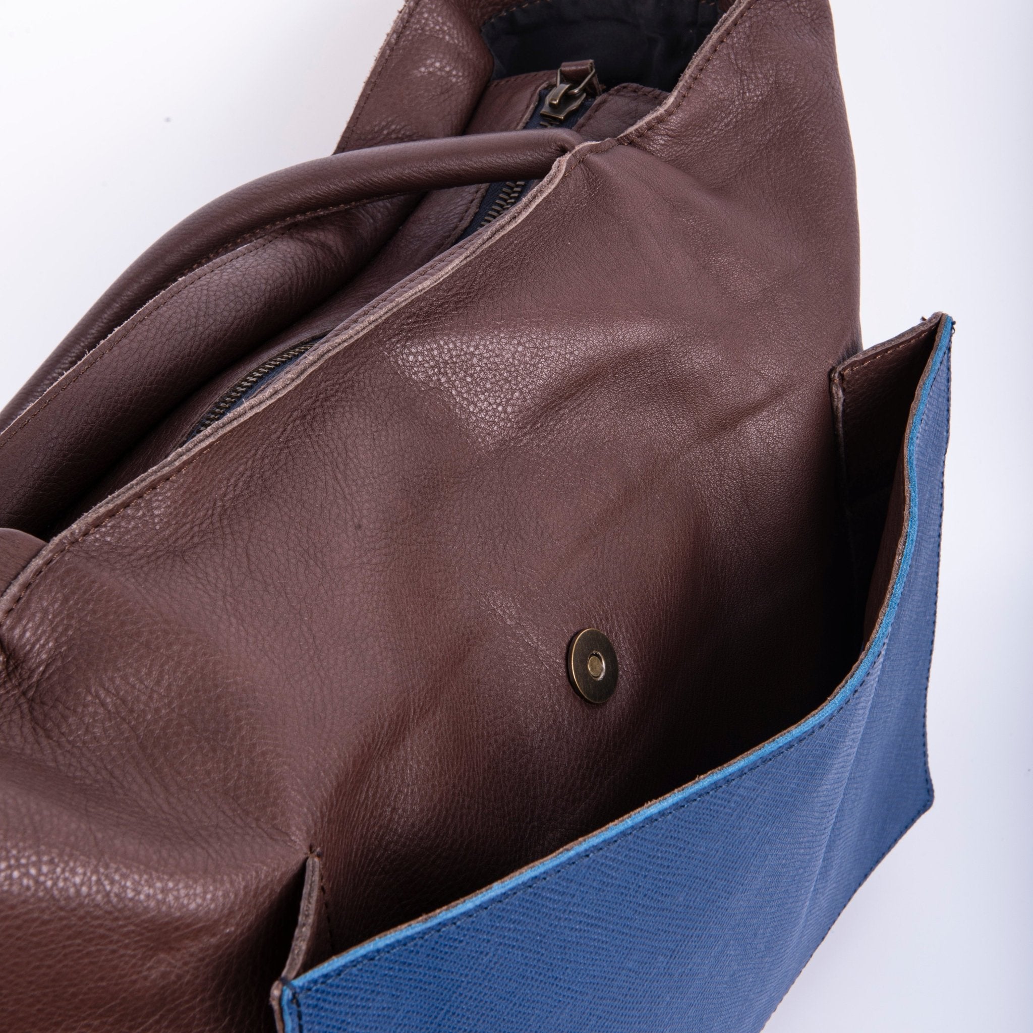 Luise mousse/saffiano cioccolato/blu - borsa a spalla grande in pelle marrone - Marta Ray