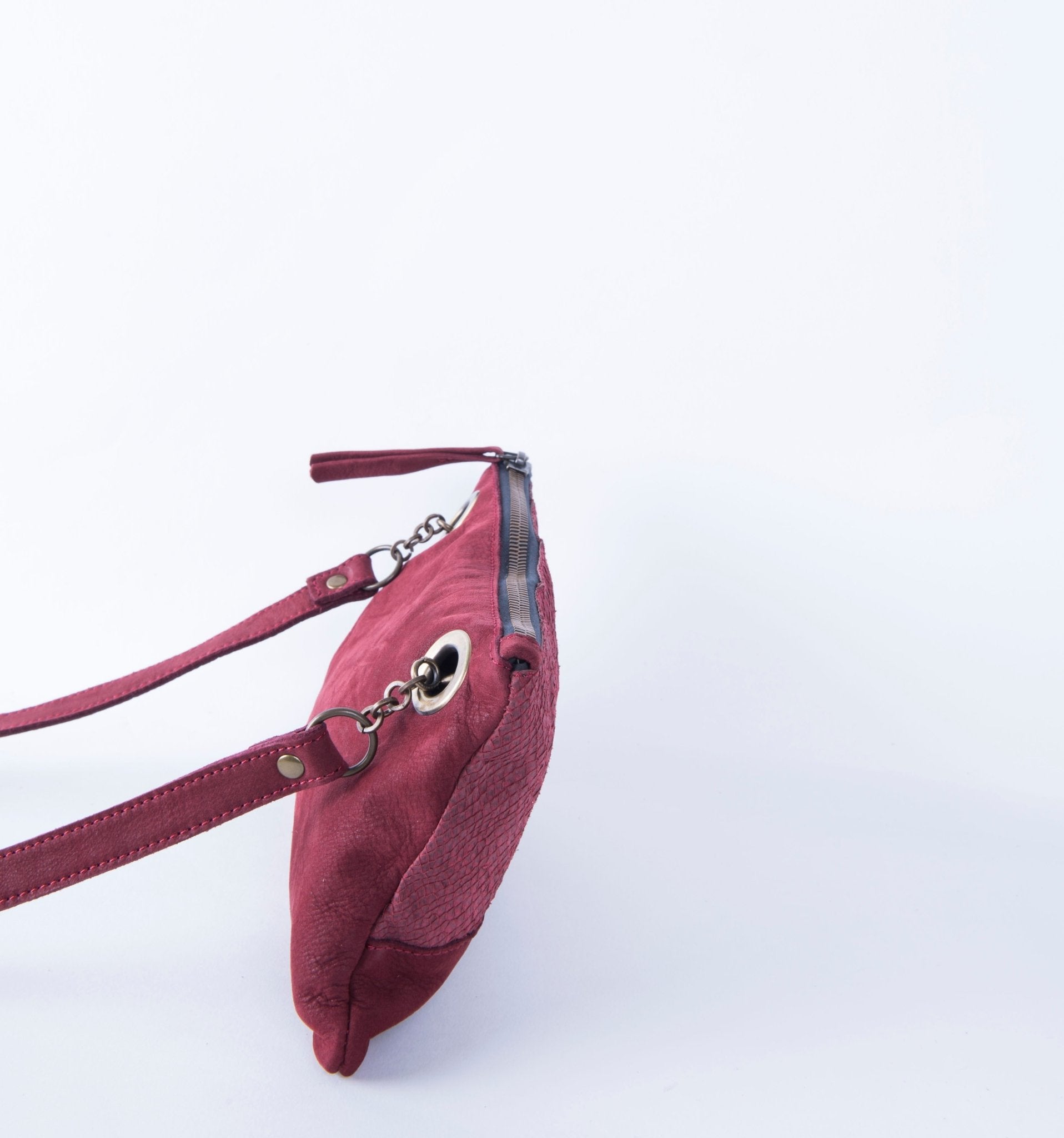 Lulu salmone red+ long beach rubino - piattine a tracolla in pelle rossa - Marta Ray
