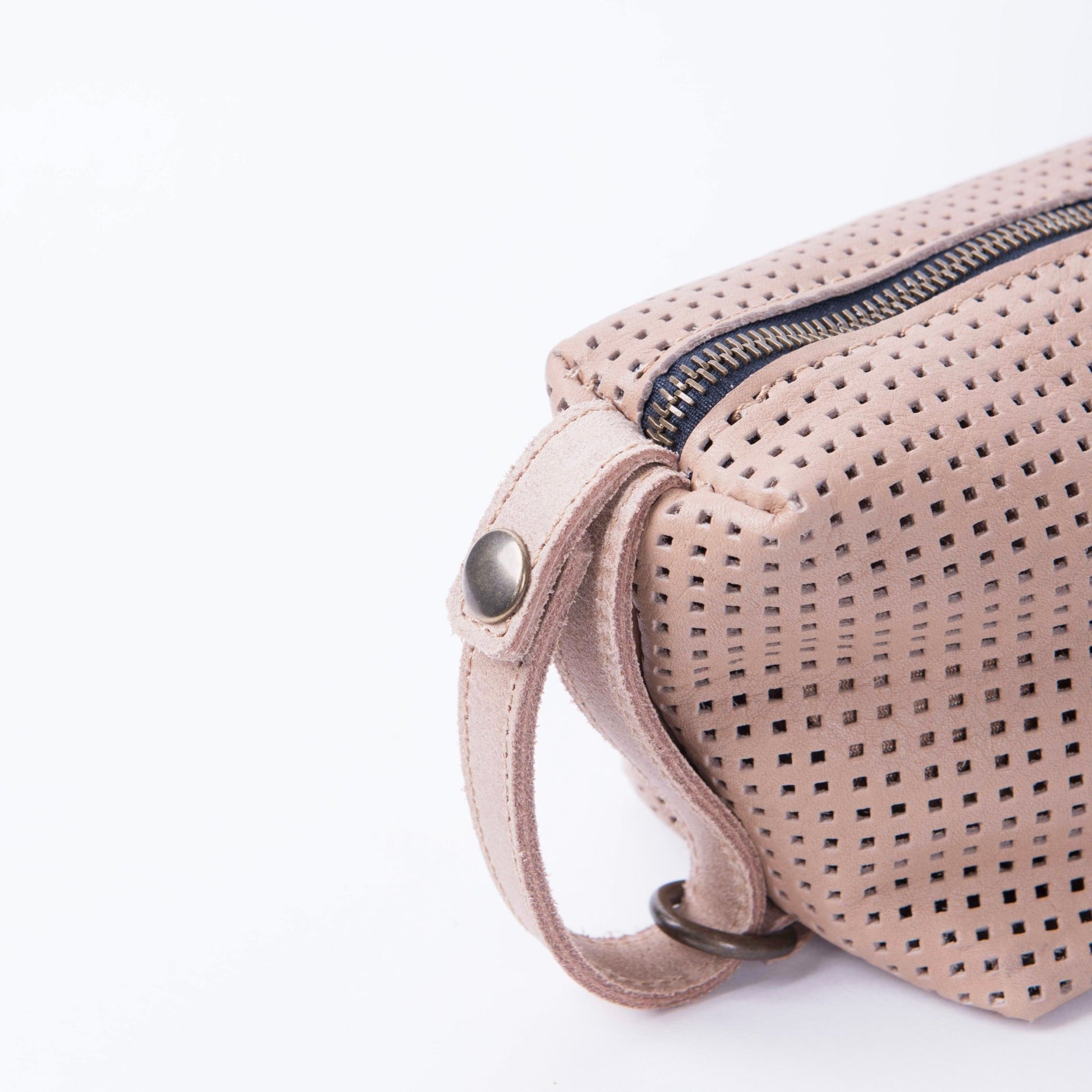 Meme Small mousse nocciola+ orlando nude - borsa make-up in pelle traforata a quadratini beige - Marta Ray
