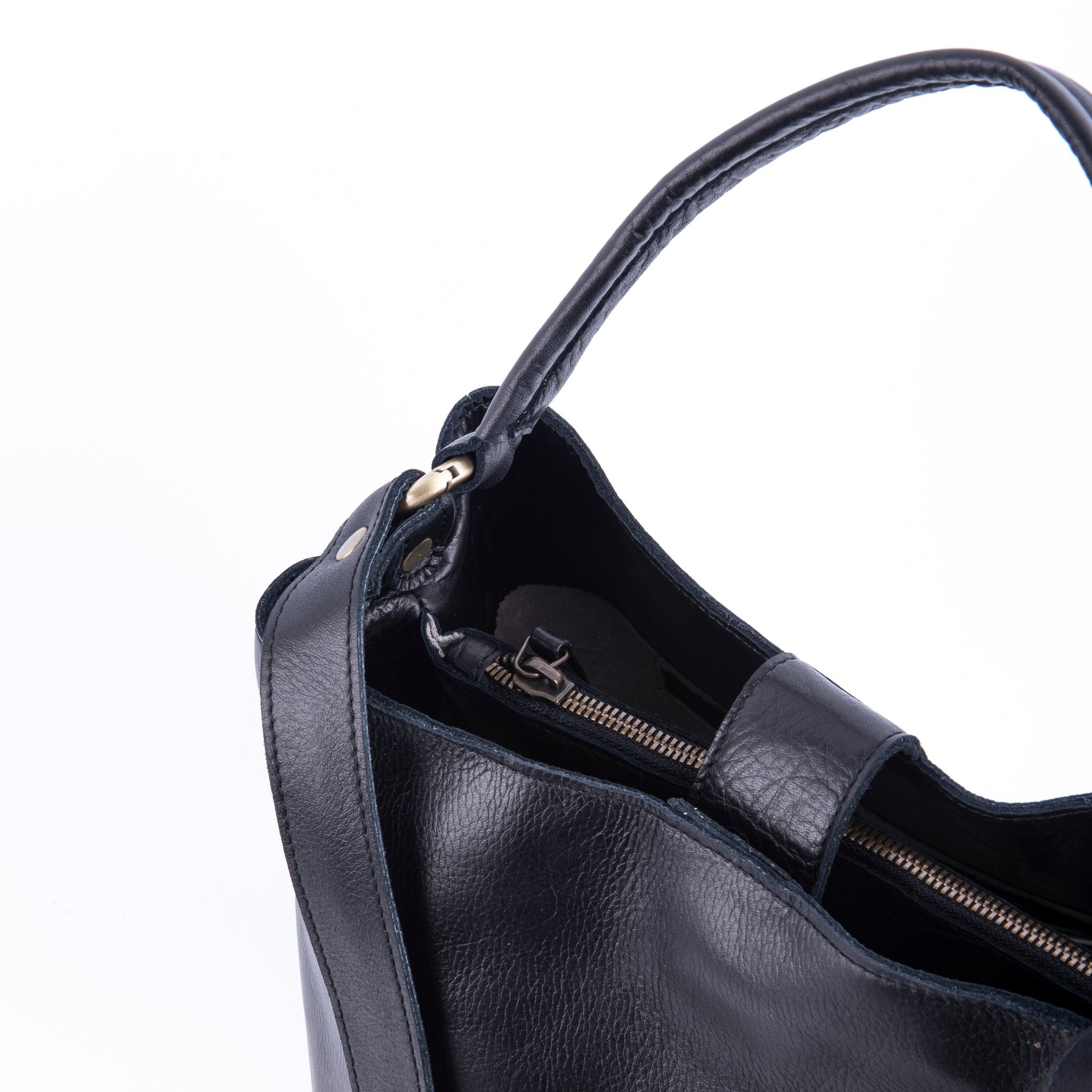 Minsk mousse nera - borsa a spalla e tracolla in pelle morbida nera - Marta Ray