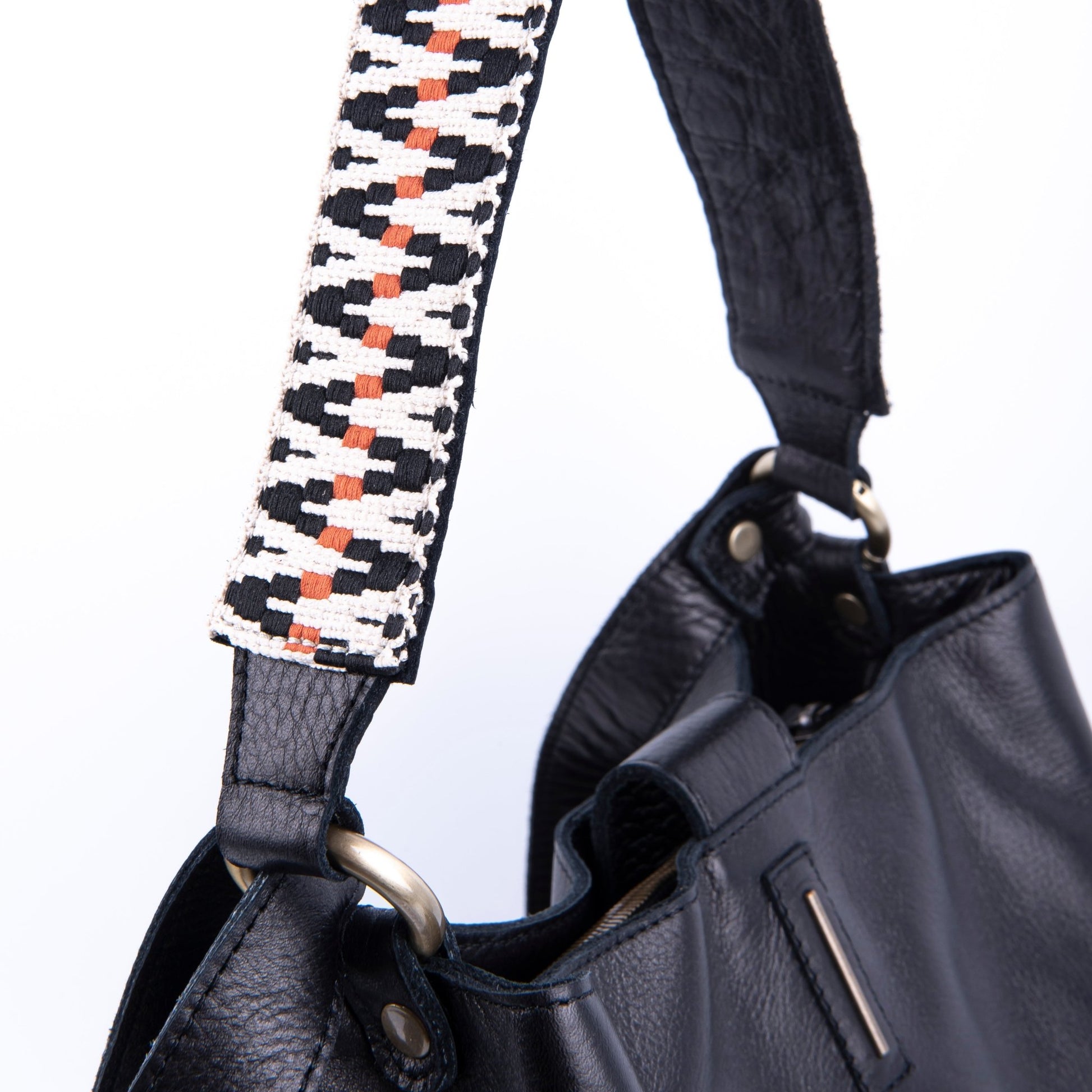Minsk mousse nera+nastro boho nero - borsa a spalla e tracolla in pelle morbida nera - Marta Ray
