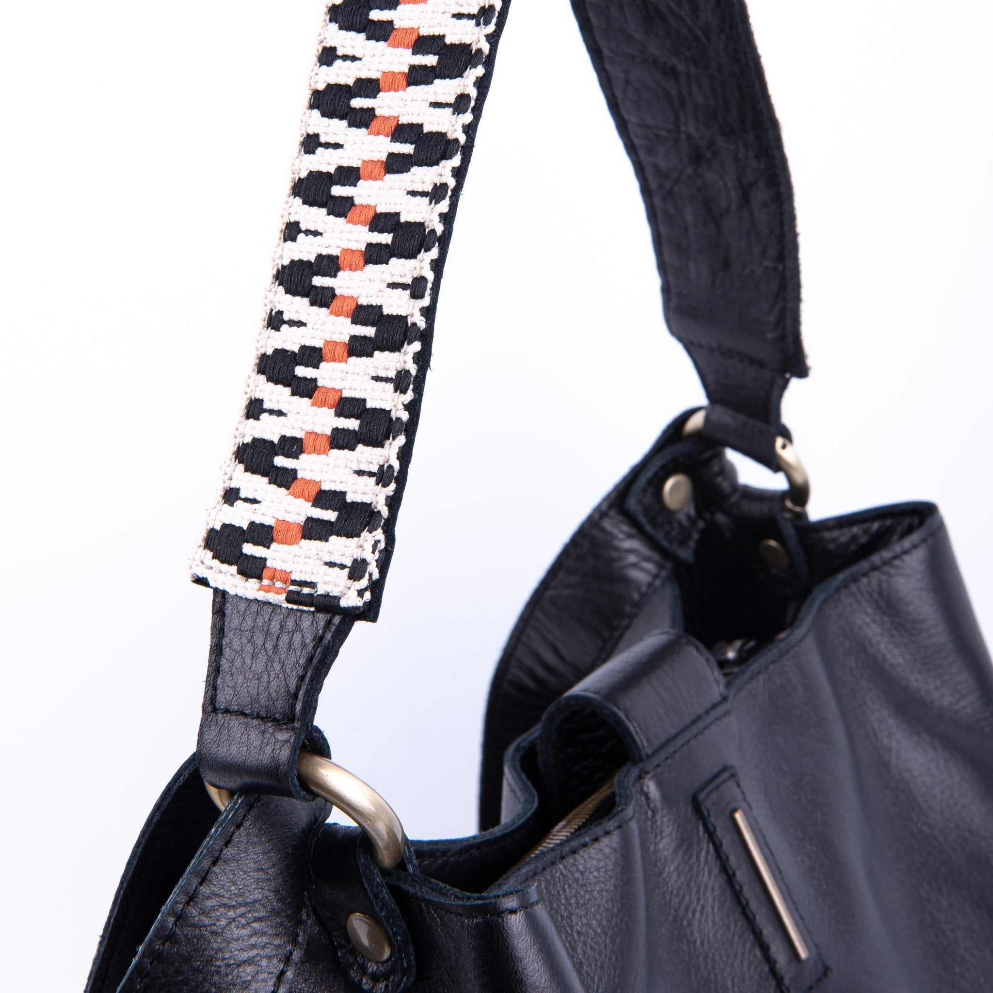 Minsk mousse nera+nastro boho nero - borsa a spalla e tracolla in pelle morbida nera - Marta Ray