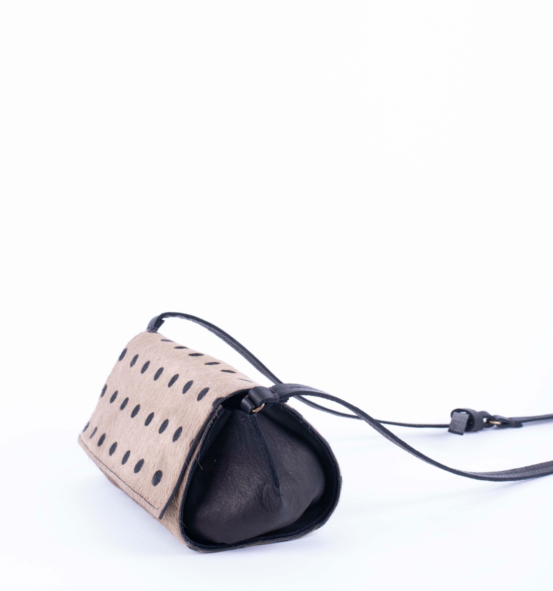 Minu cavallino taupe stampa pois neri - borsa piccola a tracolla beige a pois neri - Marta Ray