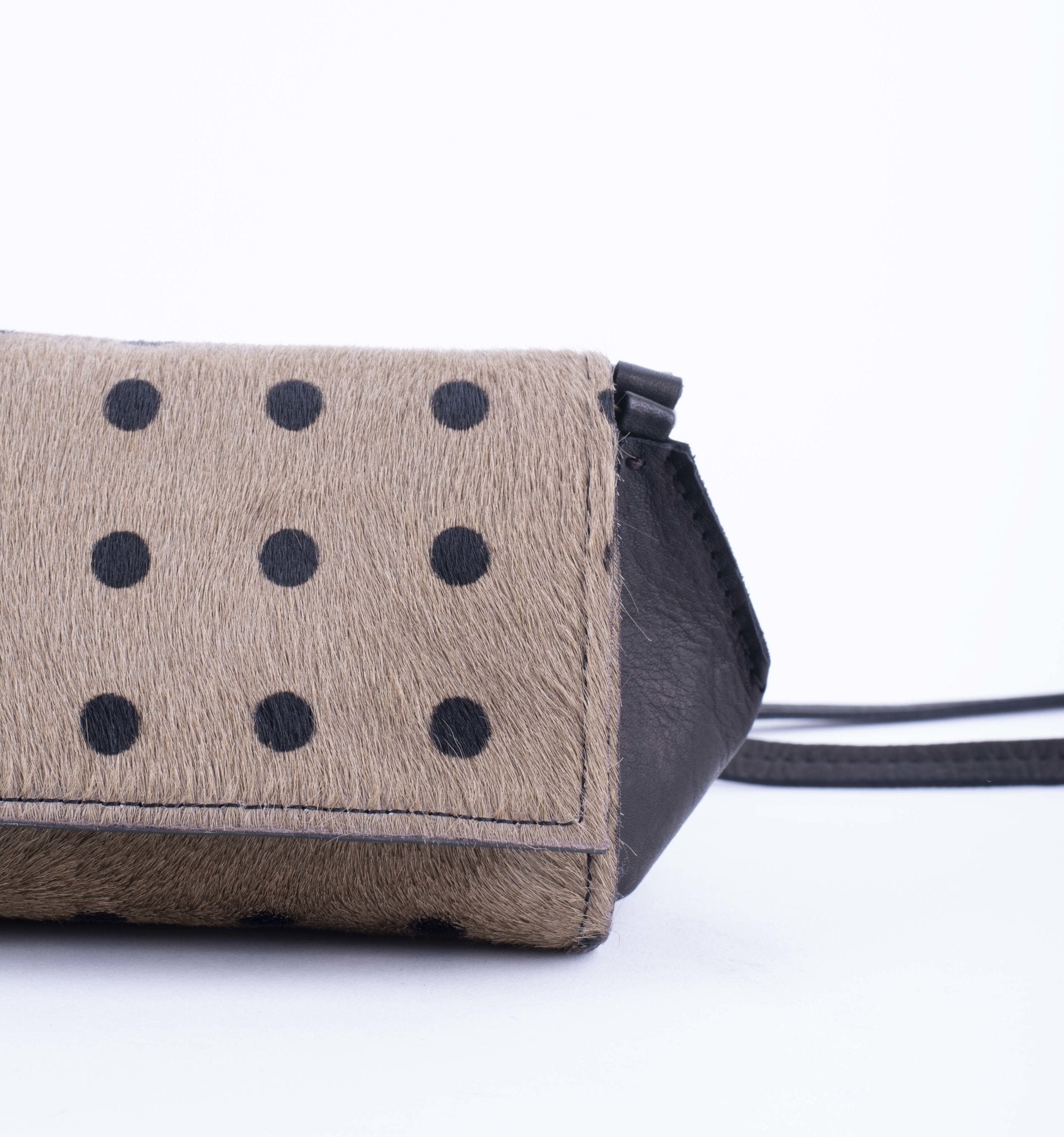 Minu cavallino taupe stampa pois neri - borsa piccola a tracolla beige a pois neri - Marta Ray