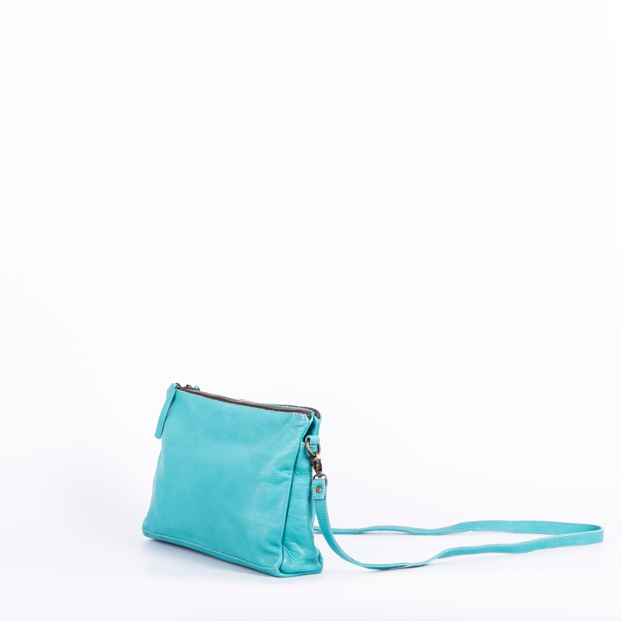 Nieves mousse turchese - piattina a tracolla piccola in pelle blu - Marta Ray