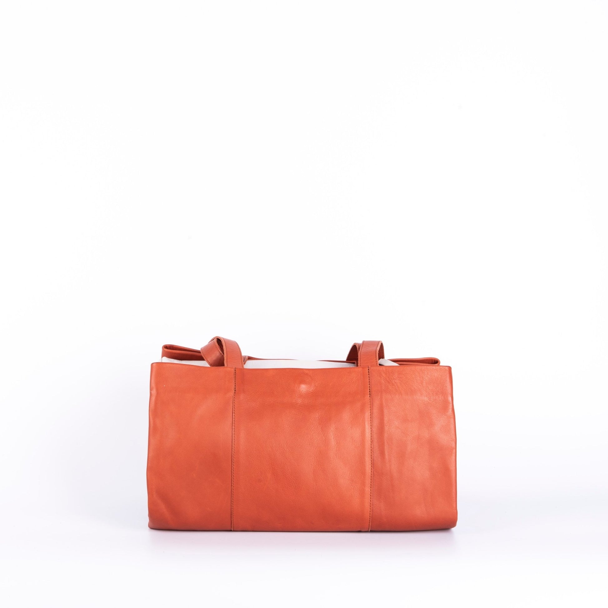 Ona bicolor mousse mattone e nuvola - borsa a spalla grande in pelle morbida marrone e bianco - Marta Ray