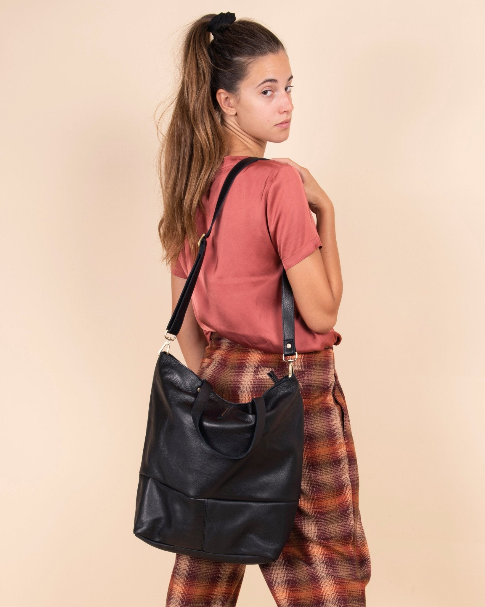 Pola mousse nero - borsa shopping in pelle nera - Marta Ray
