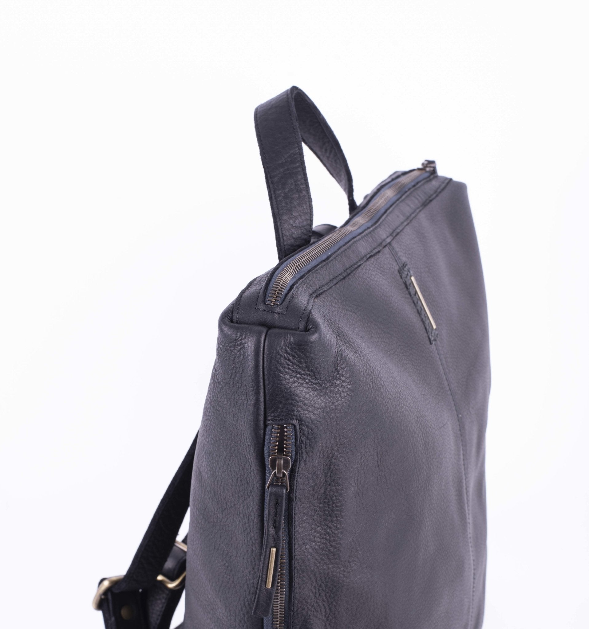 Roxy martellato nero - zaino in pelle nera - Marta Ray