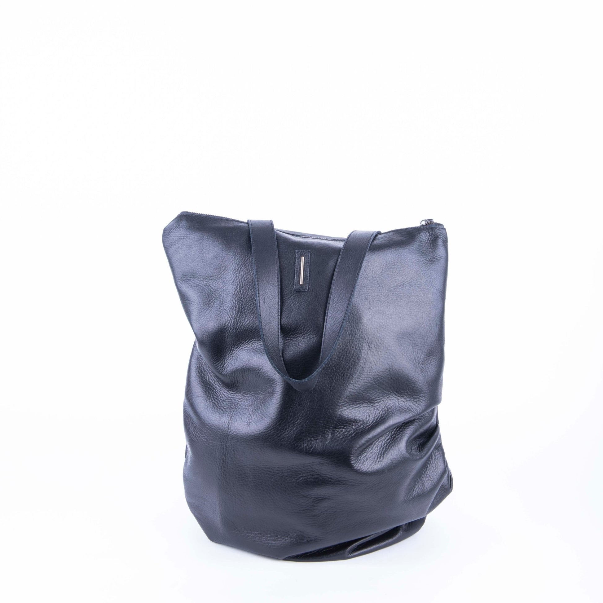 Rumi mousse nero - zaino in pelle nera - Marta Ray