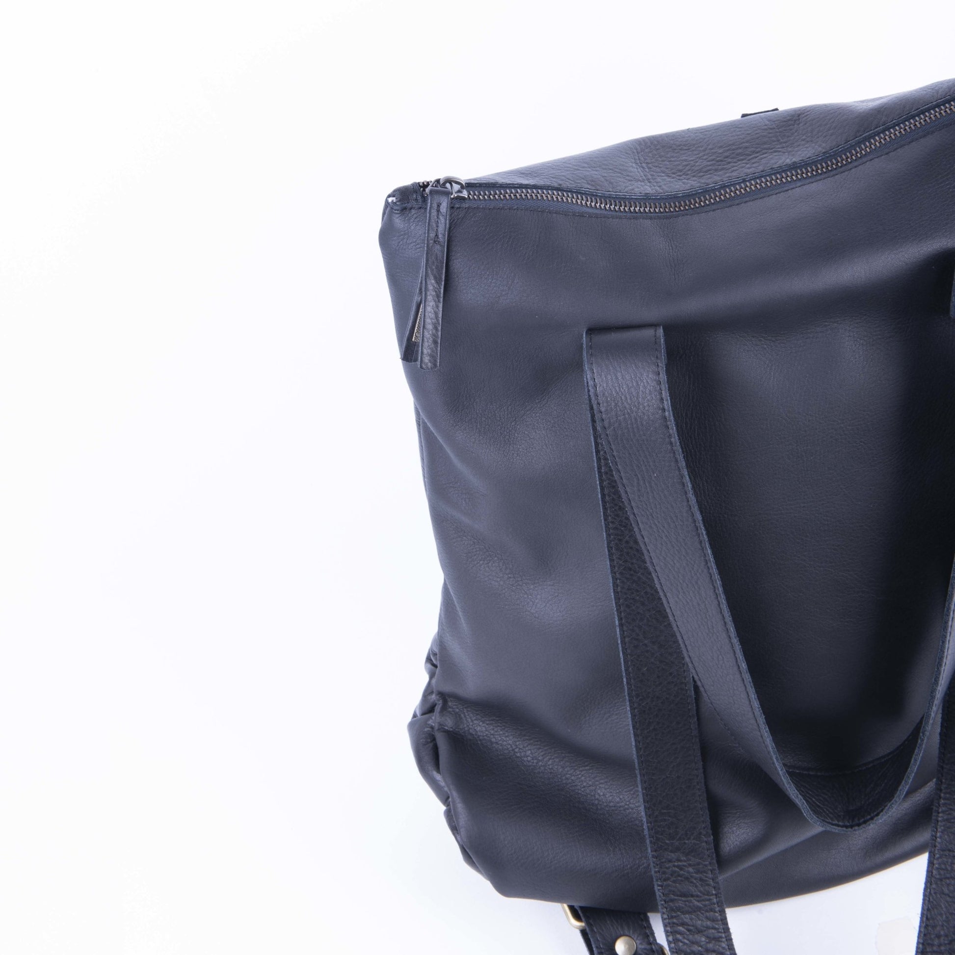 Rumi mousse nero - zaino in pelle nera - Marta Ray