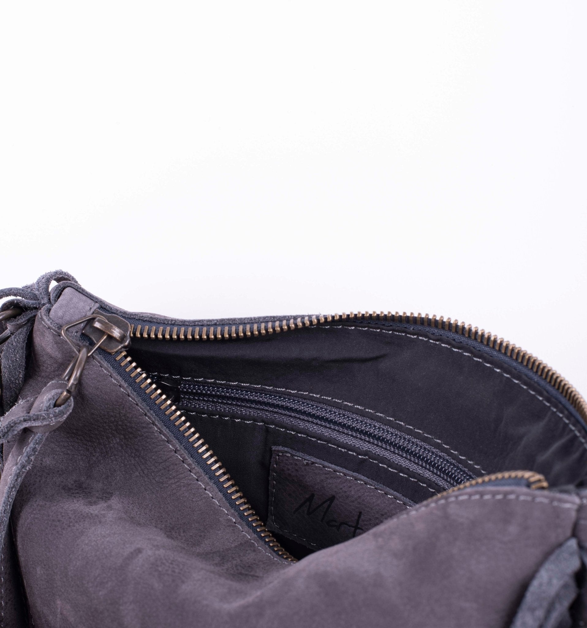 Sissy long beach fumo - pochette a tracolla in pelle grigia - Marta Ray