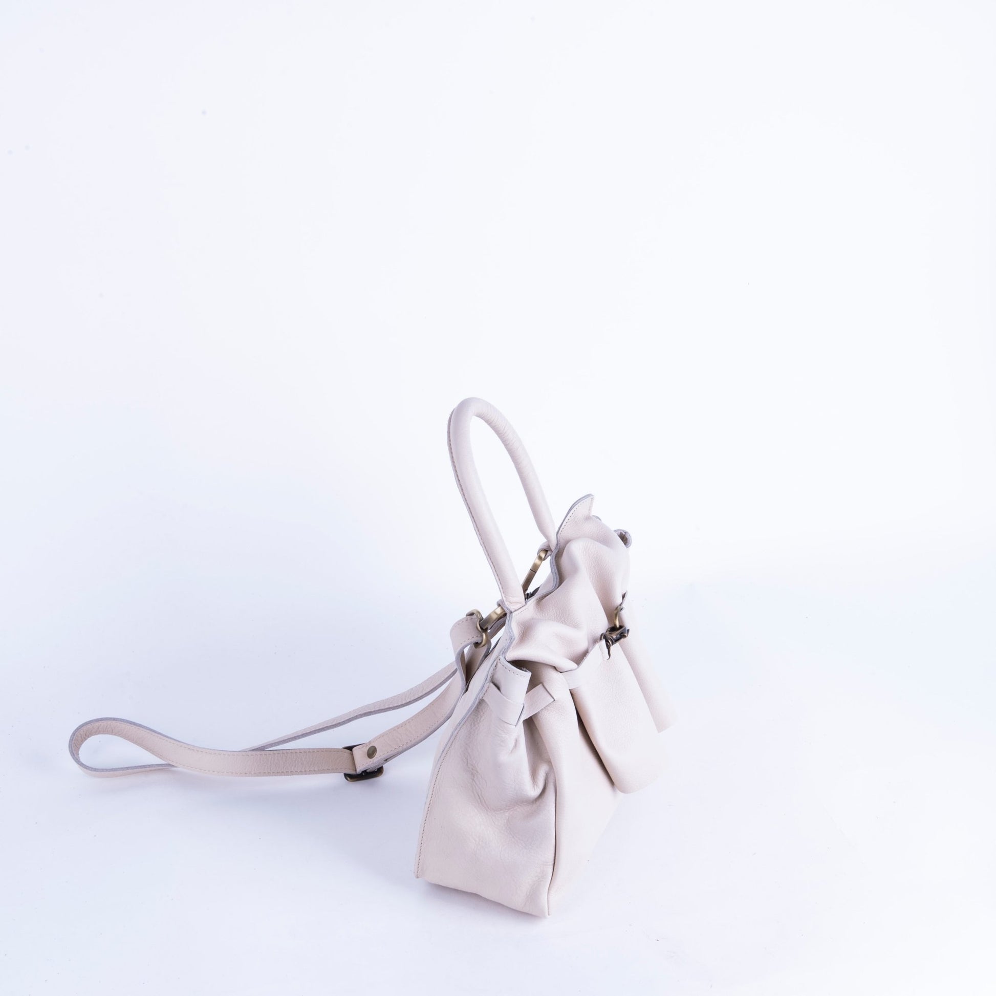 Sue mousse latte macchiato - borsa piccola a tracolla in pelle bianca - Marta Ray