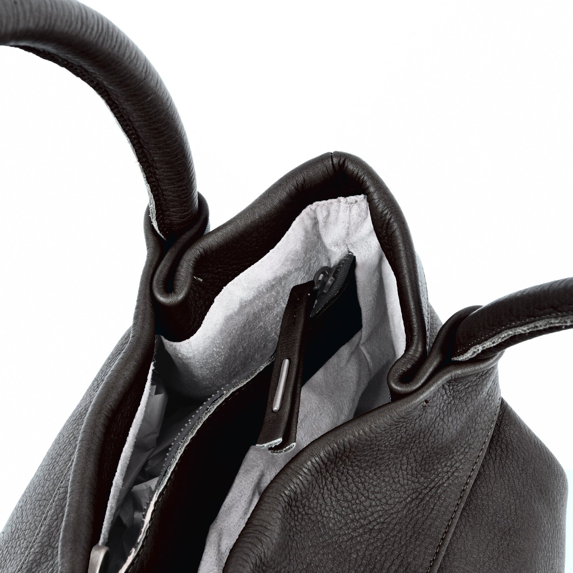 Suela bull nero - borsa a spalla morbida pelle nera - Marta Ray