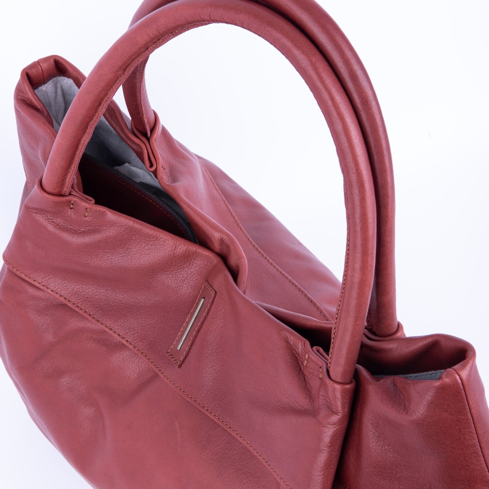 Suela mousse cuoio inglese - borsa a spalla morbida pelle marrone - Marta Ray