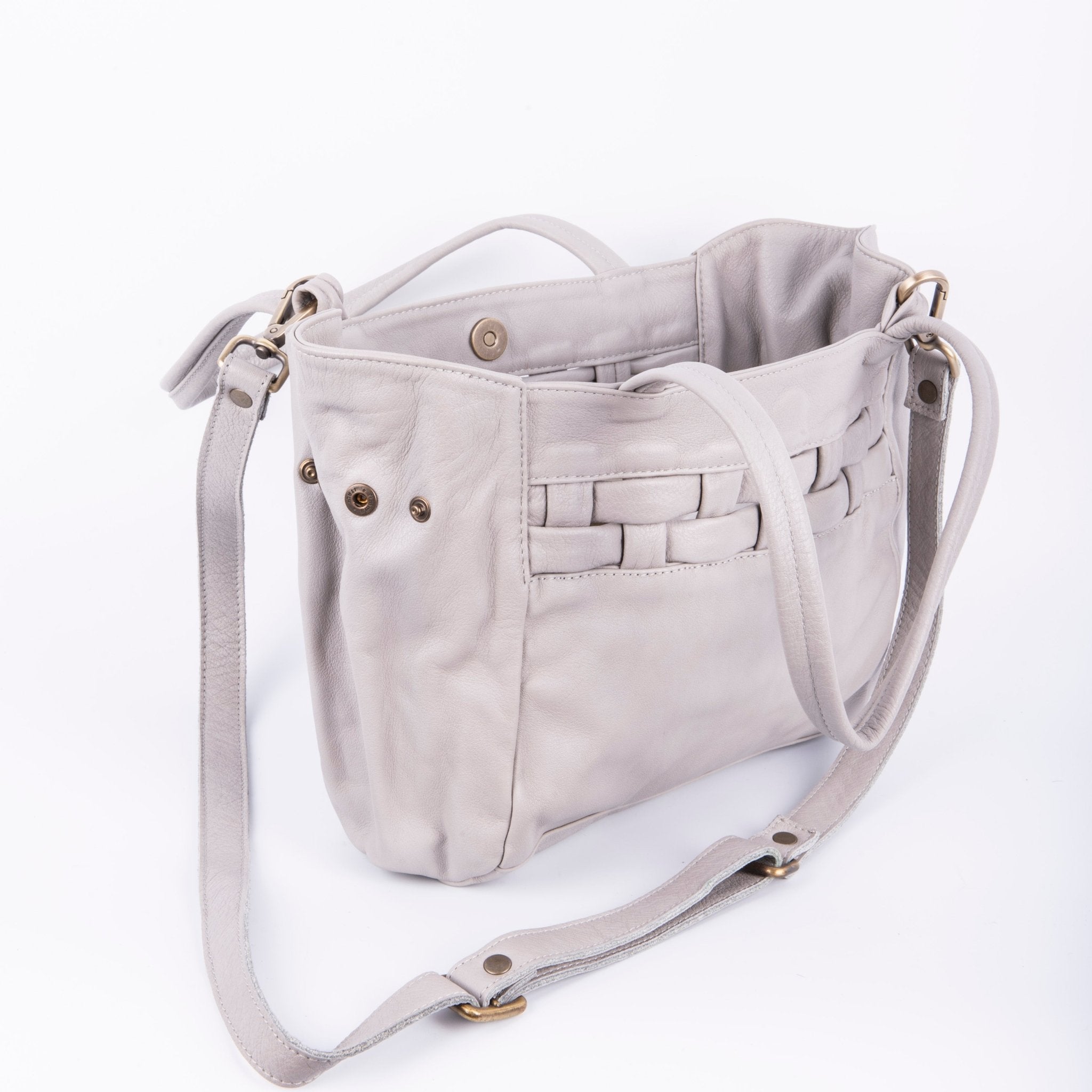 Tzuki mousse nebbia - borsa a tracolla in pelle grigio perla con intreccio - Marta Ray