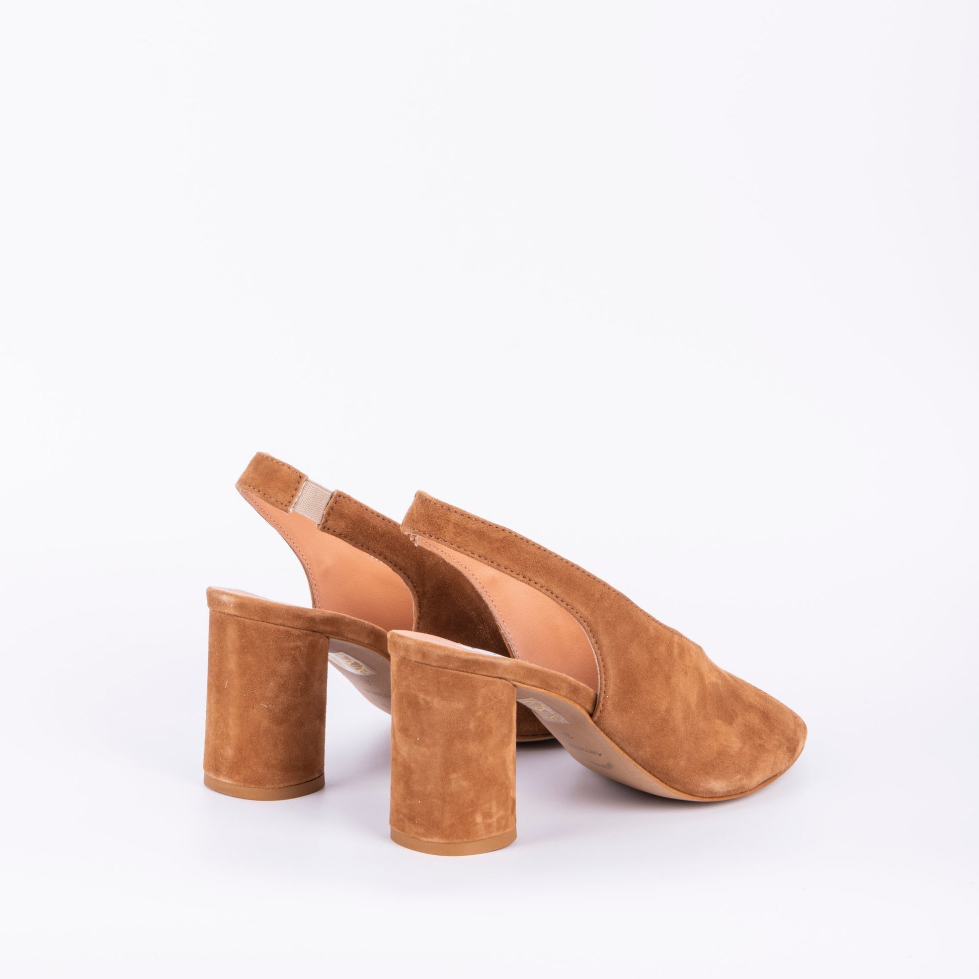 Valeria camoscio cuoio - sandalo spuntato in pelle beige - Marta Ray