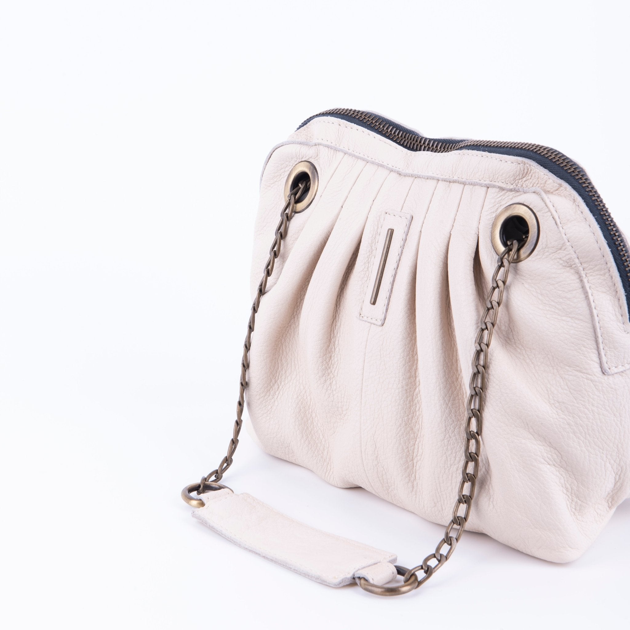 Vicky mousse latte macchiato - borsa piccola a tracolla in pelle bianca con zip - Marta Ray