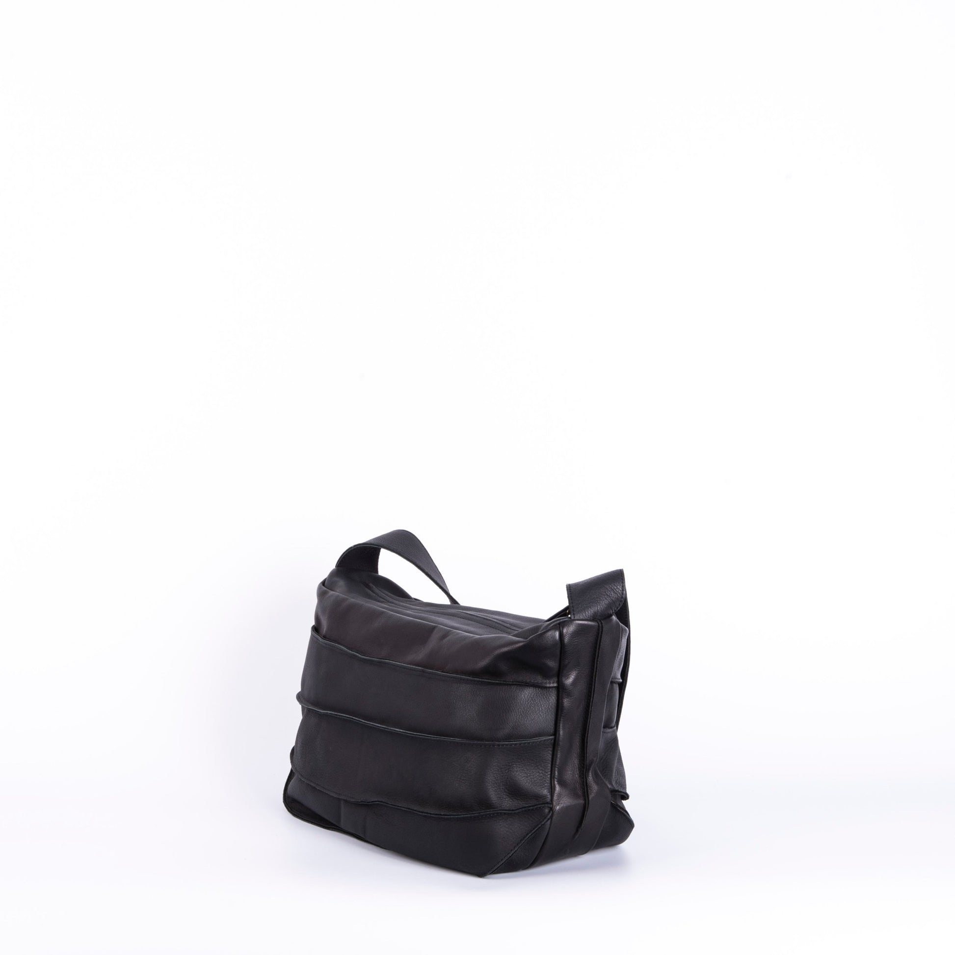 Virna denver nero - borsa a spalla in pelle martellata nera - Marta Ray