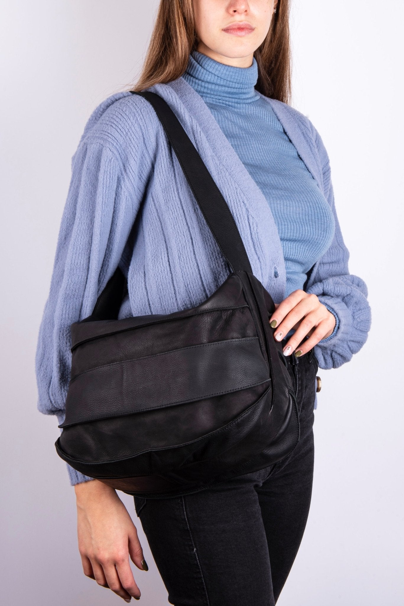 Virna denver nero - borsa a spalla in pelle martellata nera - Marta Ray