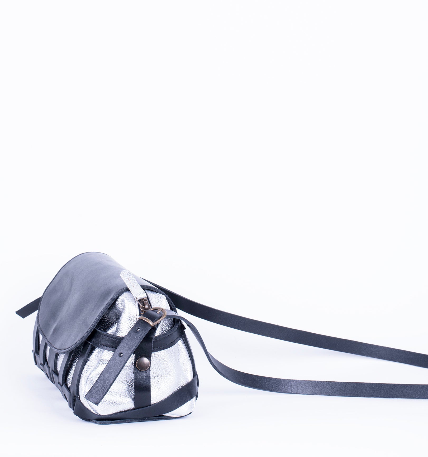 Yu trill nero+ laminato panna - borsa a tracolla in pelle nera e argentata intercambiabile - Marta Ray