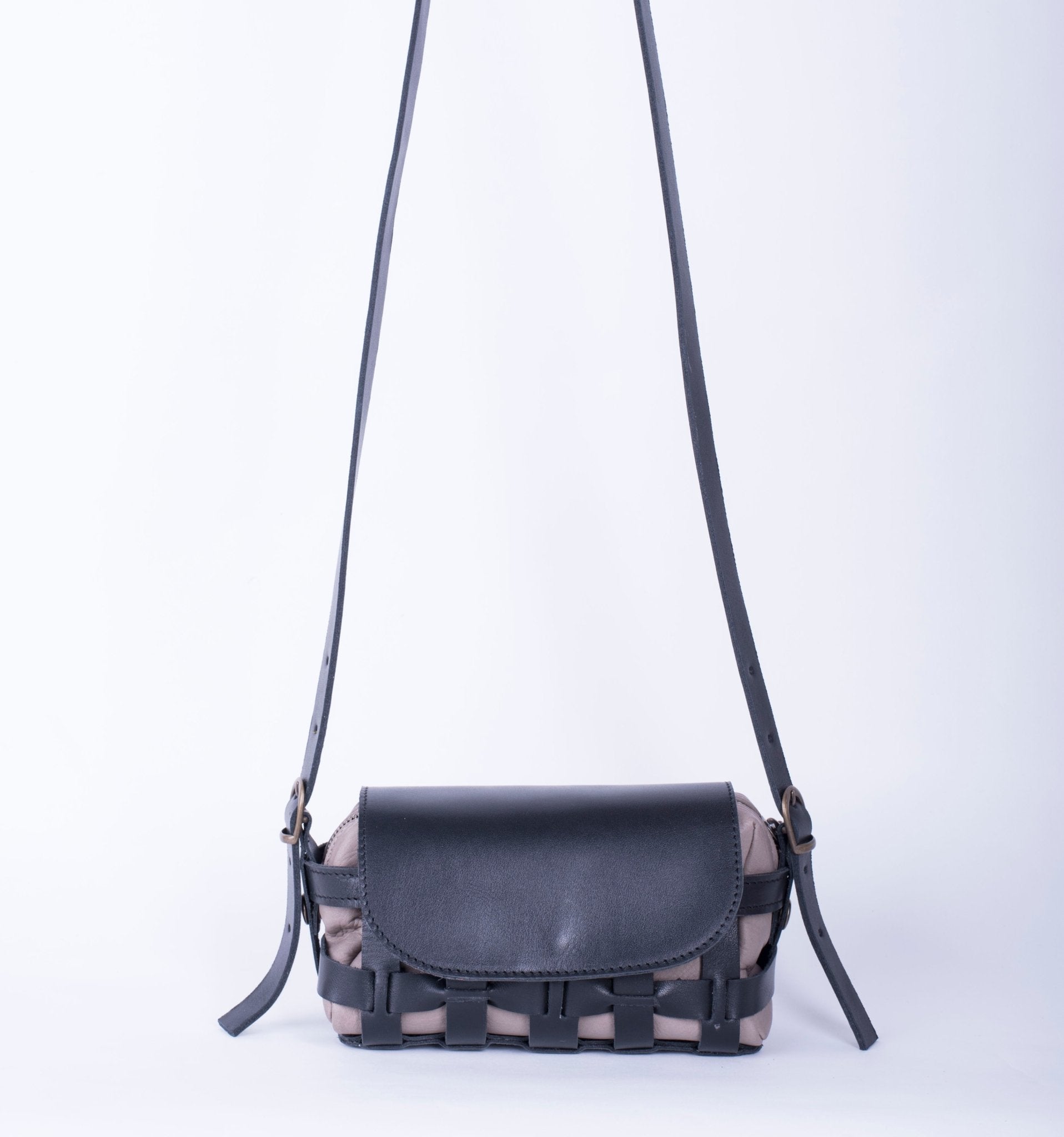 Yuma trill nero + mousse malto - borsa a tracolla in pelle nera e beige intercambiabile - Marta Ray